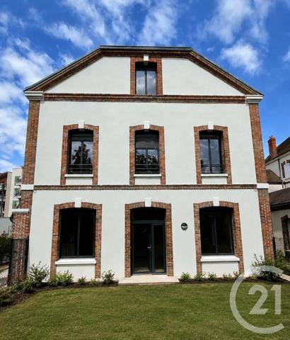 Maison à vendre  6 pièces - 132 m 2   CHARTRES  - 28
