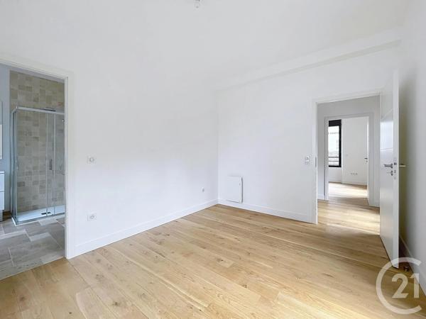 Maison à vendre  6 pièces - 132 m 2   CHARTRES  - 28