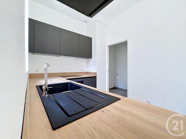 Maison à vendre  6 pièces - 132 m 2   CHARTRES  - 28