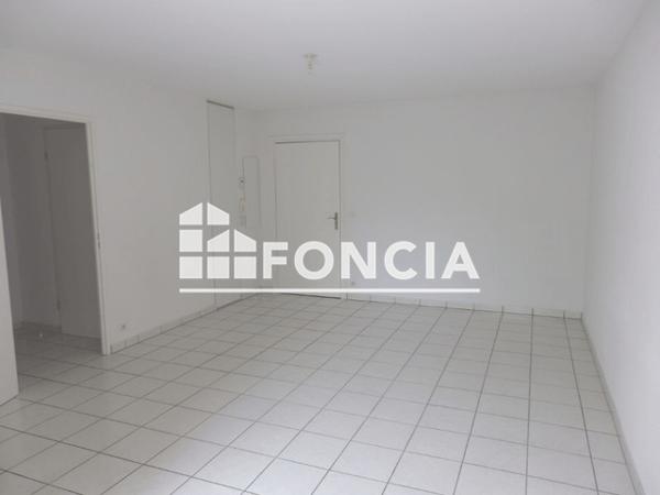 Location Appartement 2 pièces 43.25 m² - 72 CHEMIN GUILHEM Pau 64000