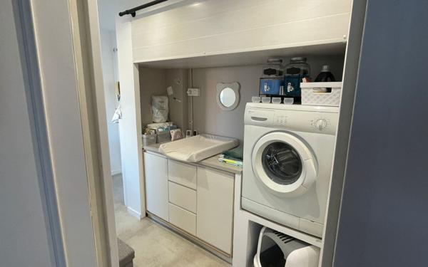 Appartement à vendre    2 pièces • 42 m2 Antibes