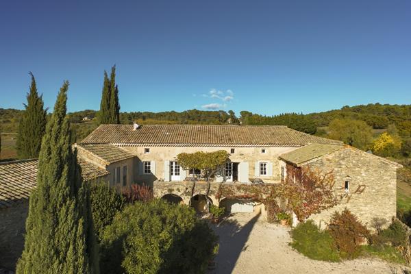 Uzès région : splendide mas du XVIIIe - du chic et du style à la campagne...potentiel exceptionnel pour un p Uzès (30700)