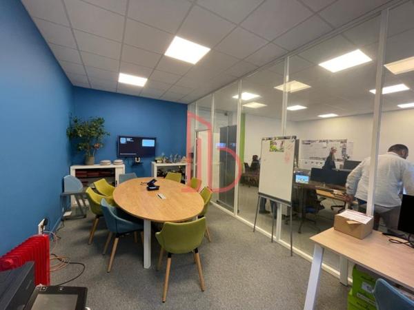 Bureau de 136 m² à louer à Bordeaux Jardin Public Quinconces