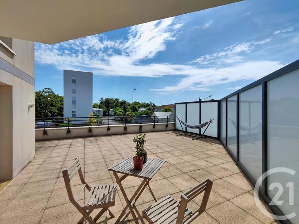 Appartement F2 à vendre  2 pièces - 48,57 m 2   LA CHAPELLE ST MESMIN  - 45
