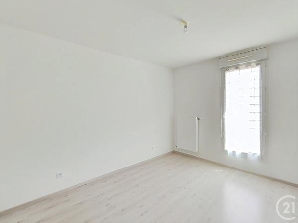 Appartement F2 à vendre  2 pièces - 48,57 m 2   LA CHAPELLE ST MESMIN  - 45