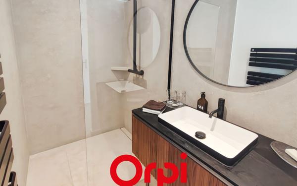 Appartement à vendre    2 pièces • 39,55 m2 Bandol