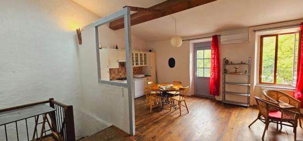 Propriété avec six gîtes, piscine et spa, axe Limoux/Carcassonne