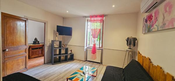 Propriété avec six gîtes, piscine et spa, axe Limoux/Carcassonne