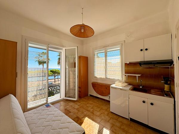 Studio à louer en dernier étage avec vue mer à La Ciotat - Exclusivité NESTENN