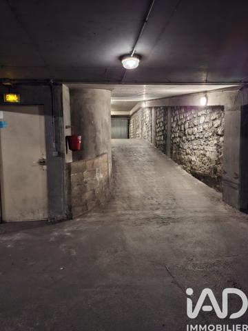 Parking à vendre 13 m² Paris 18