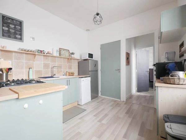 Vente immobilière : Immeuble à Aigrefeuille-d'Aunis  11 pièces 316 m² 562 000 €- Espace Immobilier.
