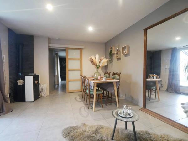 Vente immobilière : Immeuble à Aigrefeuille-d'Aunis  11 pièces 316 m² 562 000 €- Espace Immobilier.