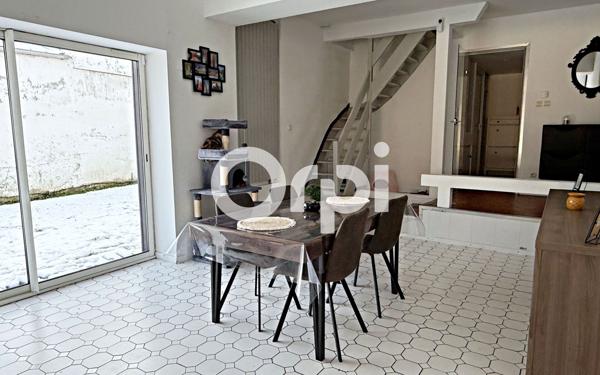 Immeuble à vendre    12 pièces • 350 m2 Béthune