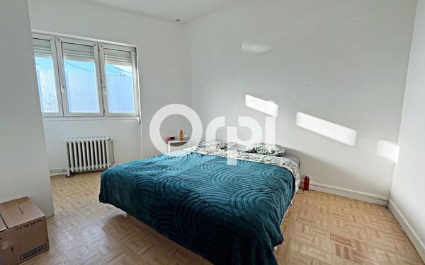 Immeuble à vendre    12 pièces • 350 m2 Béthune