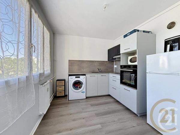 Appartement à vendre  3 pièces - 56 m 2   SOTTEVILLE LES ROUEN  - 76