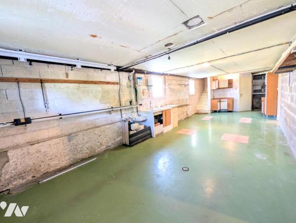 Maison T5 - 3/4chambres - Sous-sol complet - Terrain 612m²