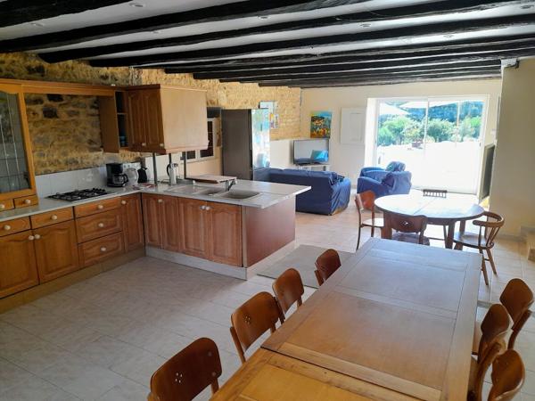 Maison en pierre sur joli terrain arboré et vallonné à Saint Martin des Fontaines