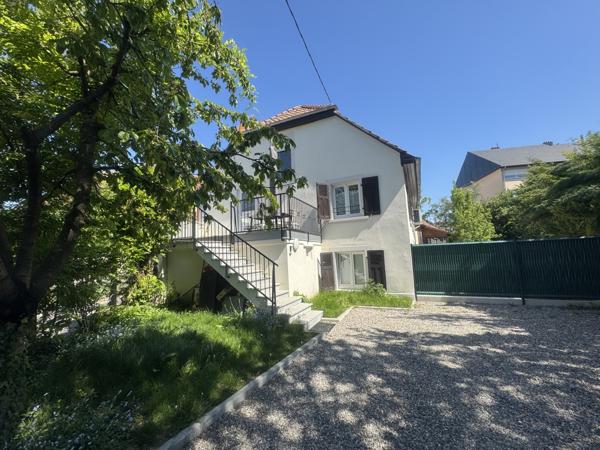 Brunstatt-Didenheim (68350) BRUNSTATT - Appartement - Duplex de charme de 95 m²