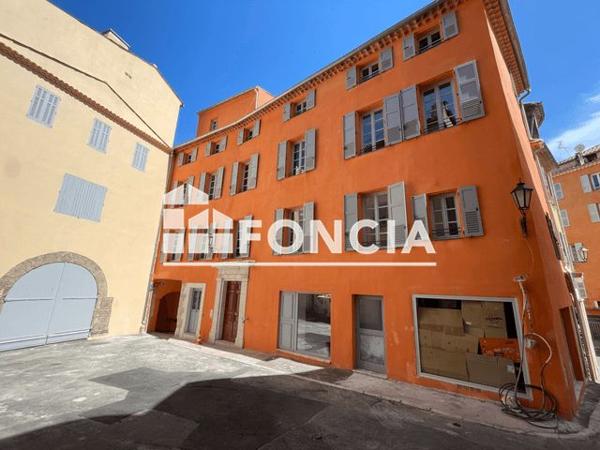 Location Studio 28 m² - 2-4-6 PLACE DES FAINEANTS Grasse 06130