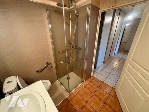 APPARTEMENT AMIENS, type 4 avec terrasse de 70m², stationnements, TRES RARE