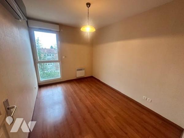 APPARTEMENT AMIENS, type 4 avec terrasse de 70m², stationnements, TRES RARE