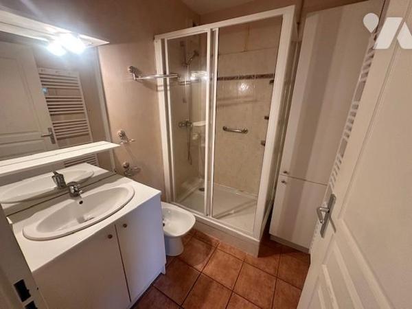 APPARTEMENT AMIENS, type 4 avec terrasse de 70m², stationnements, TRES RARE