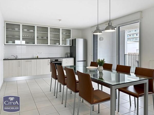 Appartement à vendre 3 pièces 64m² Bordeaux (33300)