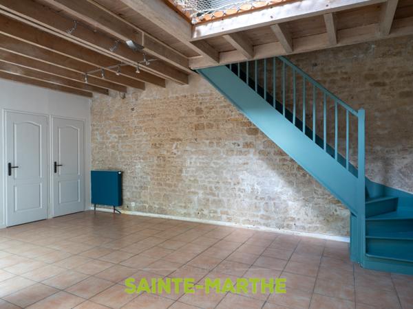 A LOUER - MAISON DE VILLE - NIORT Niort (79000)