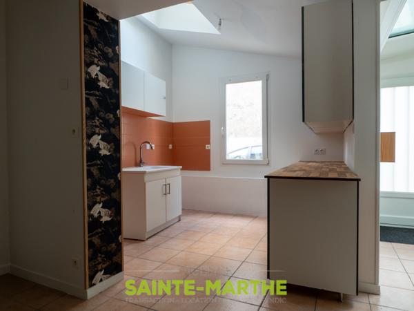 A LOUER - MAISON DE VILLE - NIORT Niort (79000)