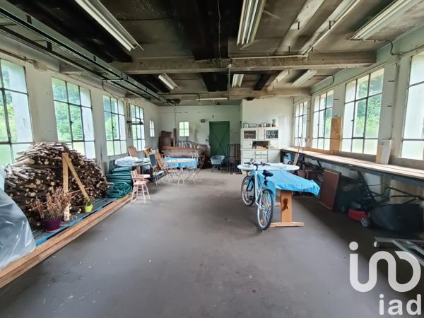 Maison traditionnelle 9 pièces de 289 m² à Magland (74300)