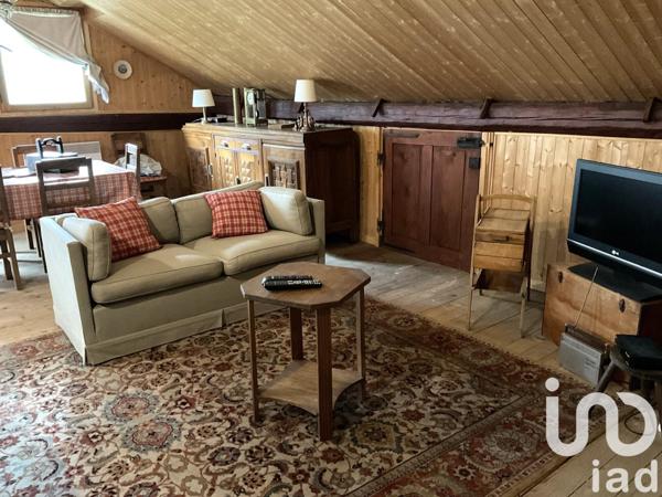 Maison traditionnelle 9 pièces de 289 m² à Magland (74300)