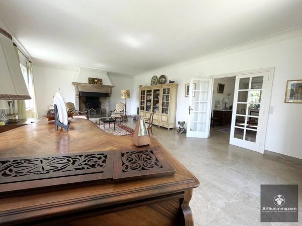 Vente Maison 11 pièces 318 m2 à Mably