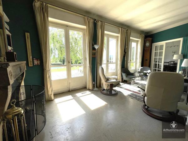 Vente Maison 11 pièces 318 m2 à Mably