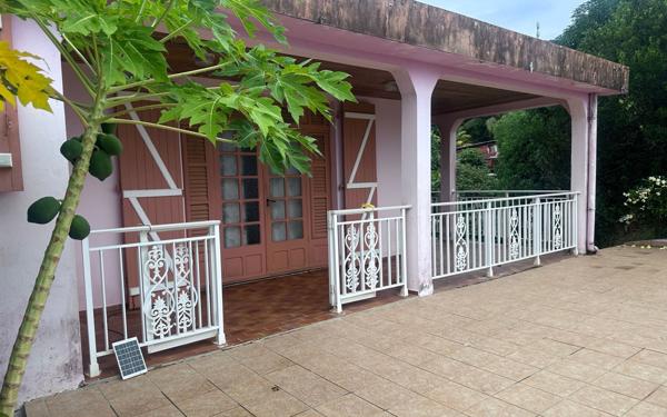 Maison à vendre    8 pièces •  Sainte-Luce