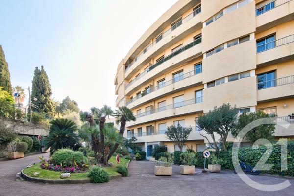 Appartement F5 à vendre  5 pièces - 213 m2 NICE - 06
