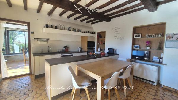 Maison d'habitation avec atelier et annexes