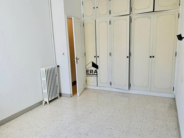 MAISON DE VILLAGE  AVEC GARAGE