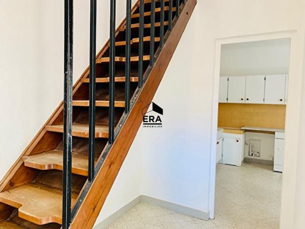 MAISON DE VILLAGE  AVEC GARAGE