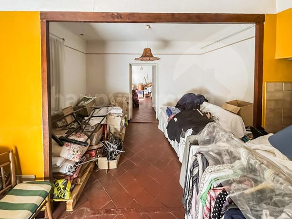 Maison
                                                                                                                                                                                                                                                                                                                        6 pièce(s)                                                                                                                                                                                                          4 chambre(s)                                                                                                                                                                                                          178  m²