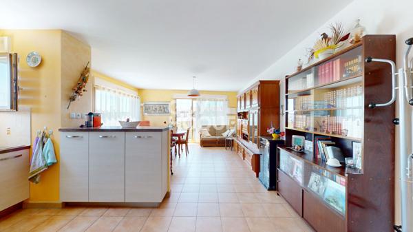 Superbe 3 pièces en étage avec BALCON et vue dégagée _CAVE et Parking _Les Lilas