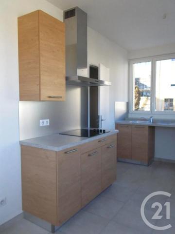 Immeuble à vendre  380,30 m 2   VILLERS LE LAC  - 25