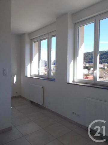 Immeuble à vendre  380,30 m 2   VILLERS LE LAC  - 25