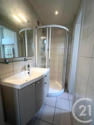 Immeuble à vendre  380,30 m 2   VILLERS LE LAC  - 25