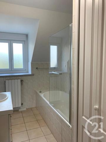 Immeuble à vendre  380,30 m 2   VILLERS LE LAC  - 25
