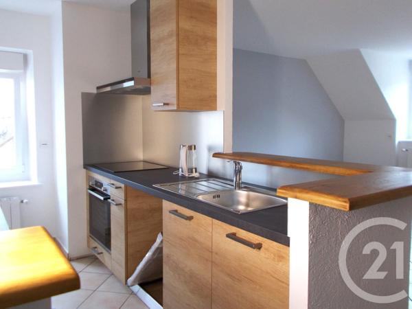 Immeuble à vendre  380,30 m 2   VILLERS LE LAC  - 25
