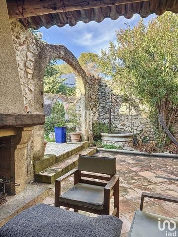 Maison à vendre 4 pièces 205 m² Mérindol