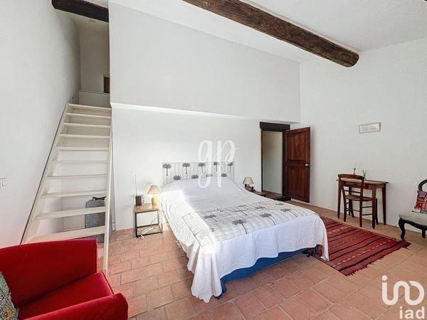 Maison à vendre 4 pièces 205 m² Mérindol