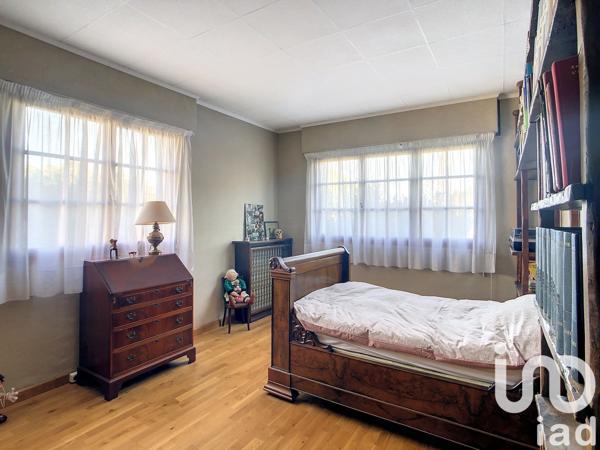 Maison 10 pièces de 220 m² à Ablon-sur-Seine (94480)