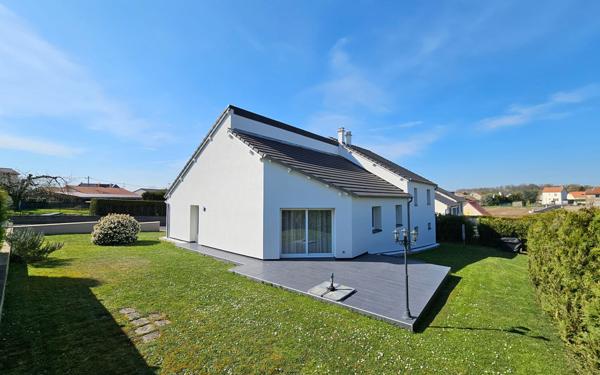 Maison à vendre    7 pièces •  Metzervisse