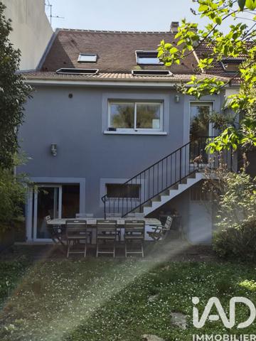 Maison à vendre 6 pièces 151 m² Rueil-Malmaison